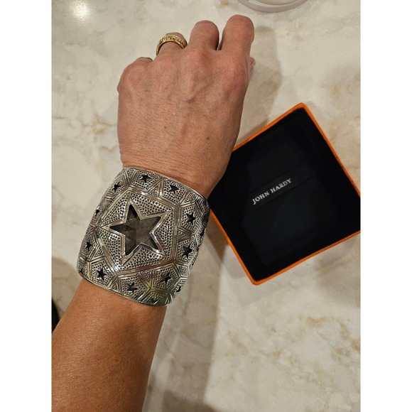 John Hardy Cuff Bracelet for a COWBOYS FAN Star Cutout Wide Band Sterling Silver - Picture 12 of 16